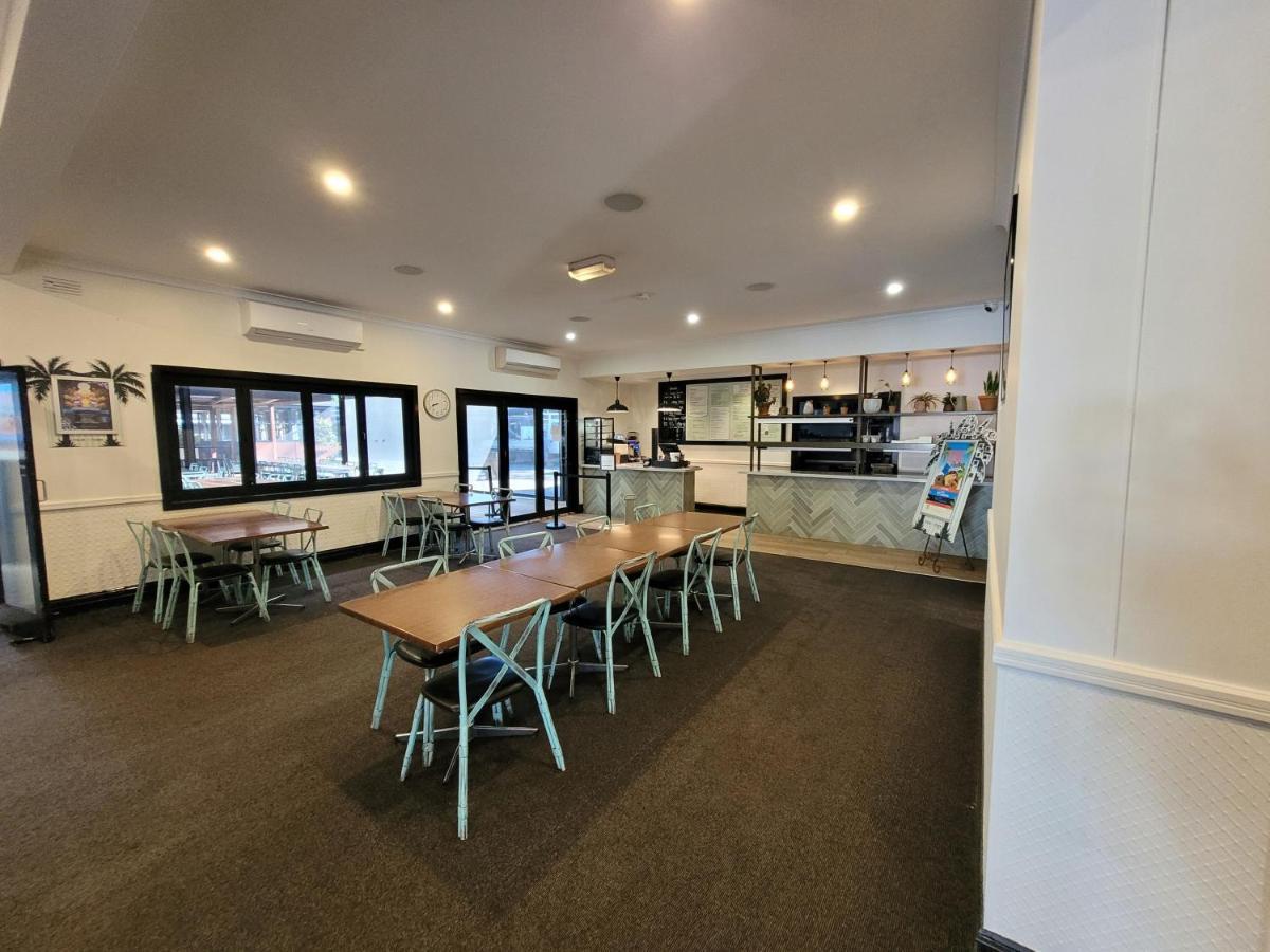 Palm And Pawn Motor Inn Wagga Wagga Luaran gambar