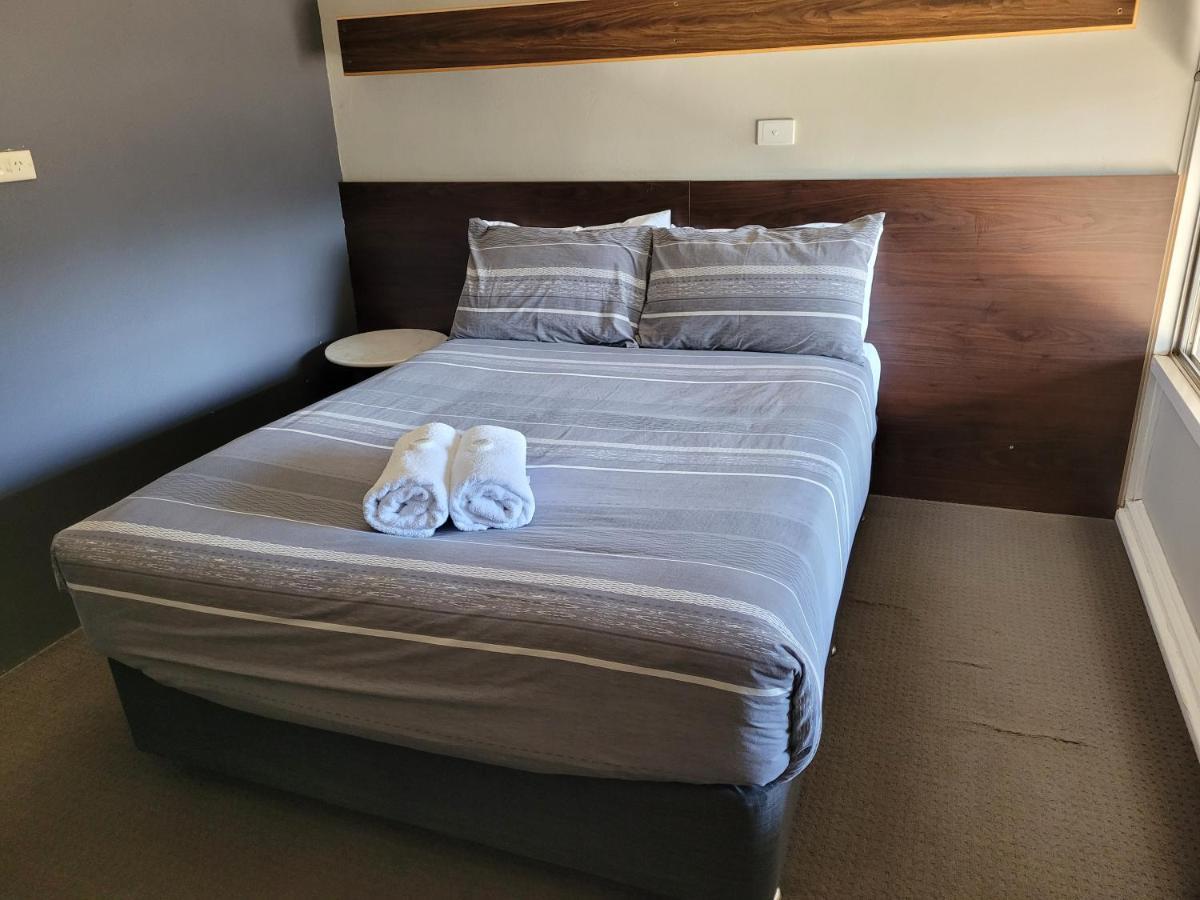 Palm And Pawn Motor Inn Wagga Wagga Luaran gambar
